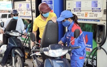 Giá xăng dầu đồng loạt giảm ngay sau kỳ nghỉ lễ