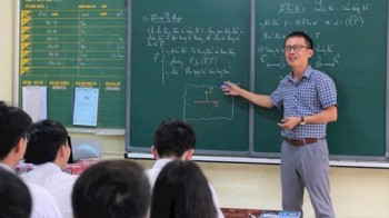 Những 'nhà giáo làm theo lời Bác': Trau dồi cả đức lẫn tài