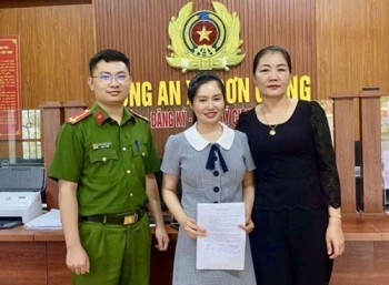 Công an xã hỗ trợ trả lại 1,5 tỉ đồng cho người chuyển nhầm