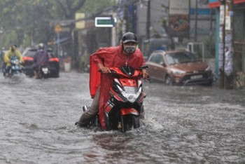 Mưa giông lớn tái xuất ở Bắc bộ từ ngày mai