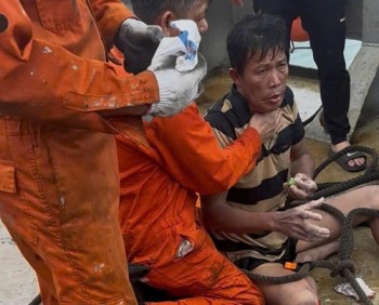 Tìm thấy một trong ba ngư dân mất tích trên biển Lý Sơn