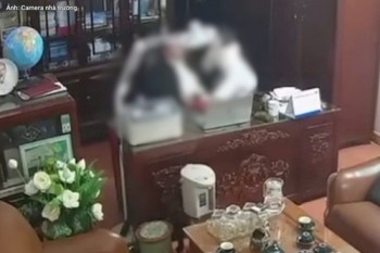 Sở GD&ĐT Ninh Bình: Người đàn ông trong clip 'thân mật' là Chủ tịch HĐQT trường