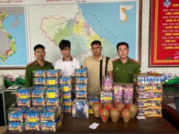 Triệt phá đường dây buôn bán hơn 6 tấn pháo nổ