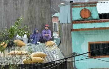 Dự báo thời tiết 20/11: Miền Bắc hửng nắng, mưa lũ vẫn bủa vây miền Trung