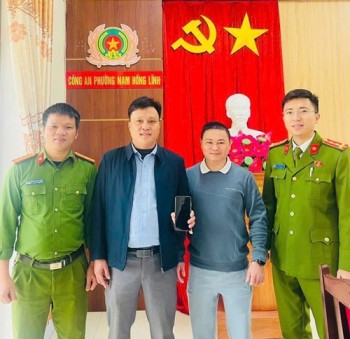 Trả lại hơn 700 triệu đồng cho người chuyển nhầm