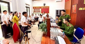 Công an Hà Tĩnh gương mẫu, đi đầu lan tỏa phong trào “Bình dân học vụ số”