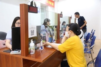 Viên chức có 5 năm công tác được xem xét tiếp nhận vào công chức