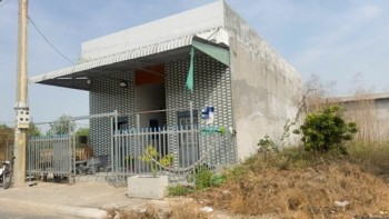 Nữ nghi phạm 16 tuổi dùng kéo giết người tại phòng trọ