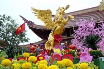 Ngắm linh vật “ngựa vàng” độc đáo tại chùa Phổ Độ