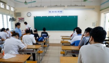 Loạt thí sinh có tổng điểm xét tuyển rất cao nhưng lại trượt tốt nghiệp năm 2025