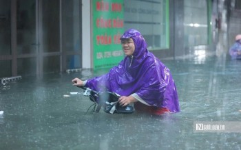 Dự báo thời tiết 1/10: Miền Bắc mưa to sầm sập khi nào mới ngừng?