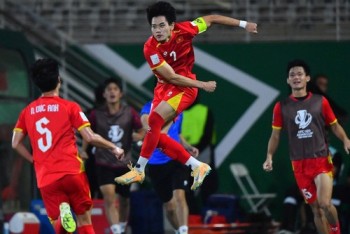 Tuyển Việt Nam và thời điểm HLV Kim Sang Sik 'làm mới' mạnh mẽ