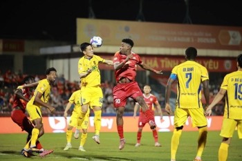 V-League: Hàng công bế tắc, Hà Tĩnh để thua sát nút Sông Lam Nghệ An