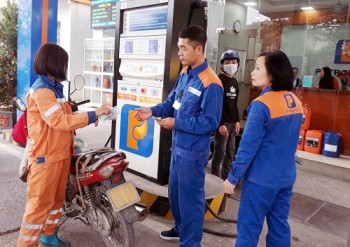 Nguồn cung xăng, dầu vẫn đảm bảo, không thiếu hàng phục vụ nhu cầu tiêu dùng
