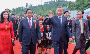 Tổng Bí thư, Thủ tướng dự lễ khởi công đồng loạt 121 trường nội trú ở biên giới