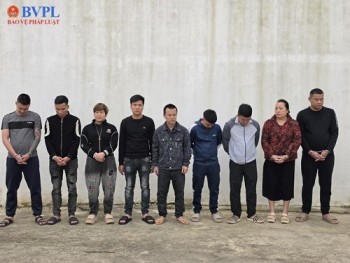 Triệt xóa 2 xới bạc xóc đĩa, "ba cây", bắt giữ 14 đối tượng