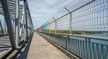 Cấp phép lắp lưới thép và đèn trang trí trên cầu Bến Thủy 1