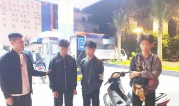 Khi "phóng lợn" thay thế bút mực, phía trước chỉ còn là vực thẳm