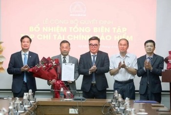 Nhà báo Nguyễn Phong Cầm làm Tổng Biên tập Tạp chí Tài chính - Bảo hiểm