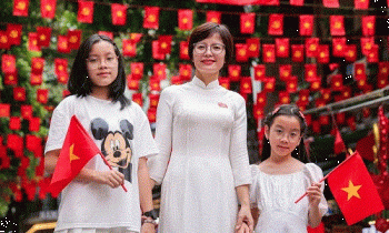 Thứ trưởng Nội vụ: Không nghỉ liền 9 ngày trong dịp nghỉ lễ Giỗ Tổ và 30/4-1/5