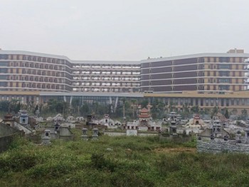 Nghĩa trang quá tải, đài hỏa táng bế tắc