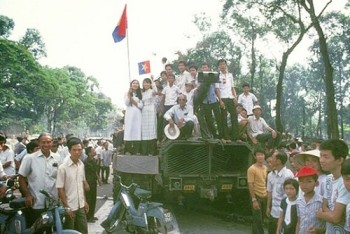Thiết tha hai tiếng hòa bình