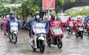 Dự báo thời tiết 16/5: Miền Bắc ngày nắng nóng, chiều tối mưa dông
