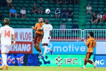 Hoàng Anh Gia Lai nếm trái đắng trước Hồng Lĩnh Hà Tĩnh ngay trên sân Pleiku
