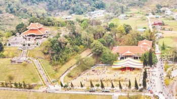 Vững vàng theo chân Bác