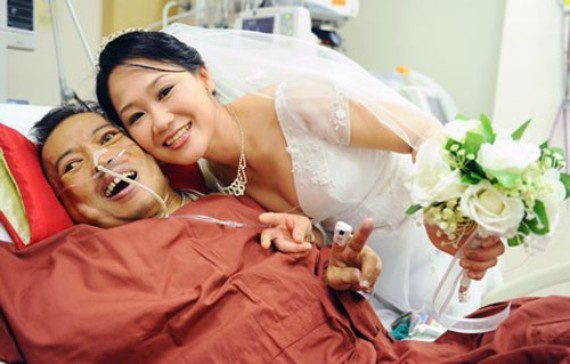 Làm đám cưới với... người sắp chết