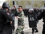 Cảnh sát Trung Quốc giết hàng chục kẻ "khủng bố" Tân Cương