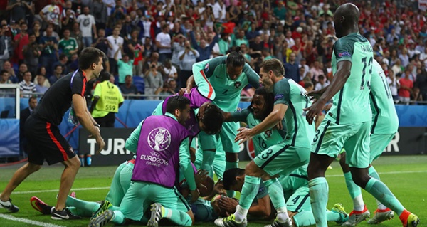 Cristiano Ronaldo: "Bồ Đào Nha đã mơ vào chung kết EURO 2016"