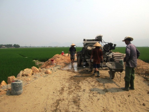 Hà Tĩnh: Nhà thầu ngang nhiên "rút ruột" công trình, chủ đầu tư thờ ơ?