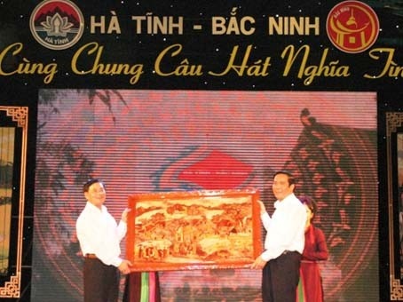 Giao lưu VH-NT Hà Tĩnh - Bắc Ninh: Cùng chung câu hát nghĩa tình