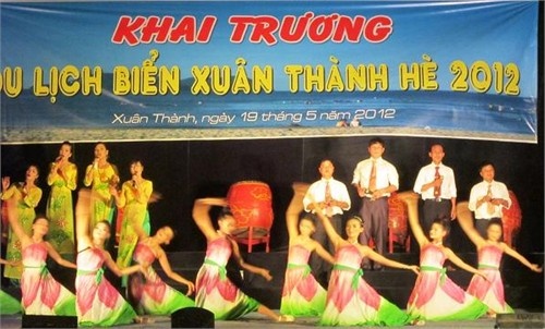 Khai trương mùa du lịch biển Xuân Thành 2012