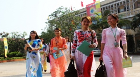 ĐH Hà Tĩnh tuyển sinh đào tạo nhân lực cho khu kinh tế Vũng Áng năm 2012