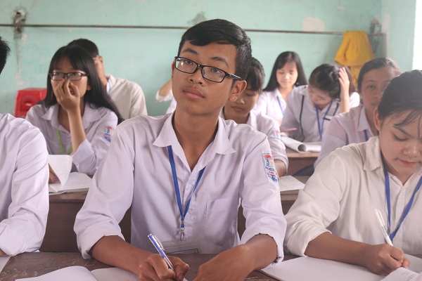 Hà Tĩnh: Cậu học trò nghèo với niềm đam mê Văn học