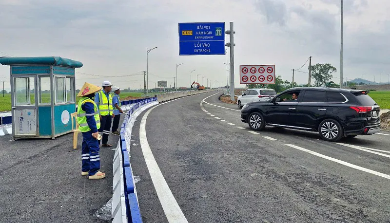 Hà Tĩnh: kiểm tra, rà soát biển báo trên tuyến cao tốc Bắc- Nam